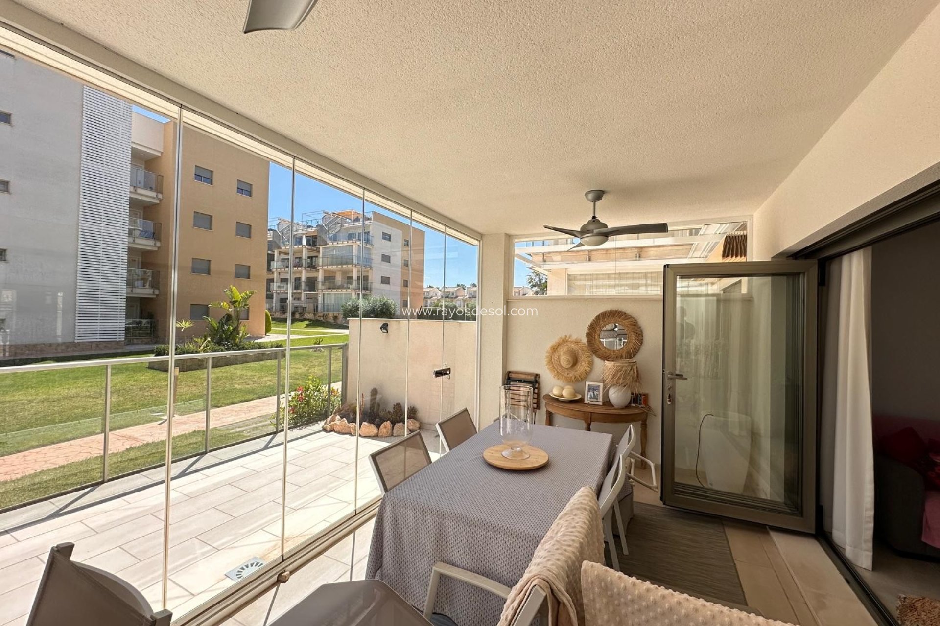 Resale - Apartment - Orihuela Costa - Villamartín