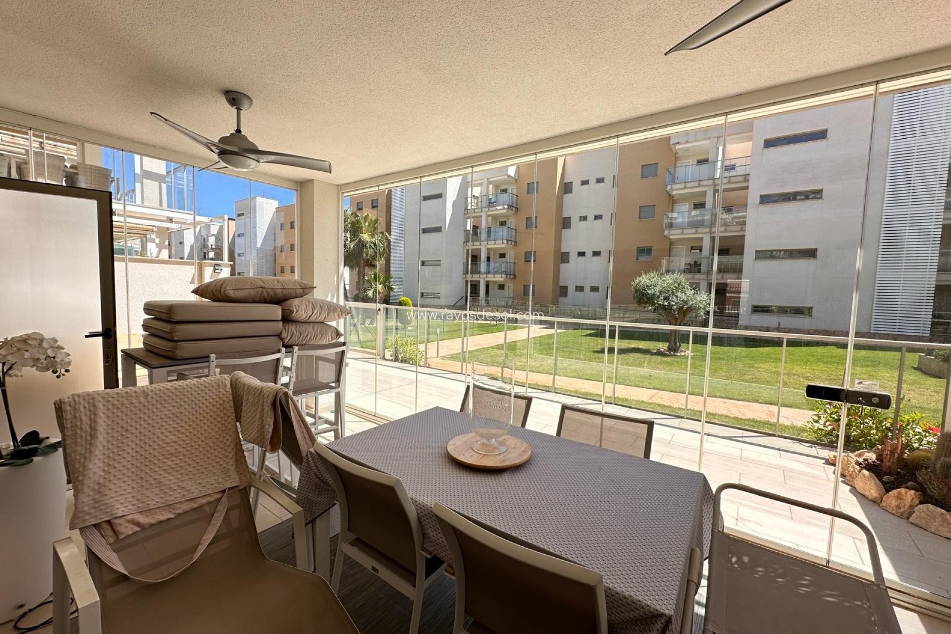 Resale - Apartment - Orihuela Costa - Villamartín