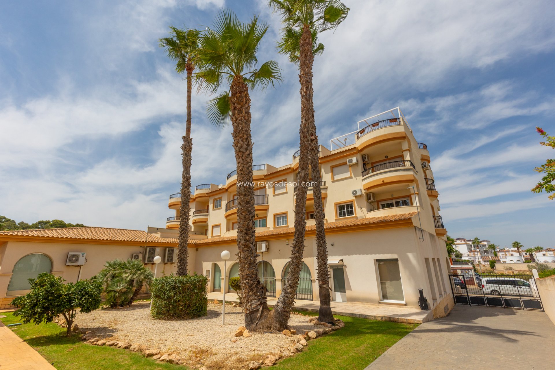 Resale - Apartment - Orihuela Costa - Villamartín