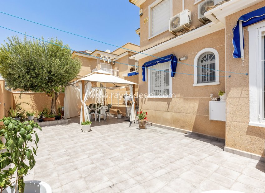 Resale - Apartment - Orihuela Costa