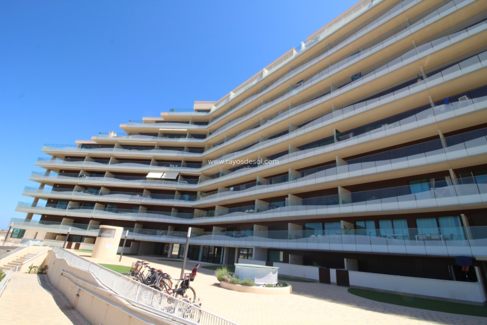 Resale - Apartment - Playa Honda