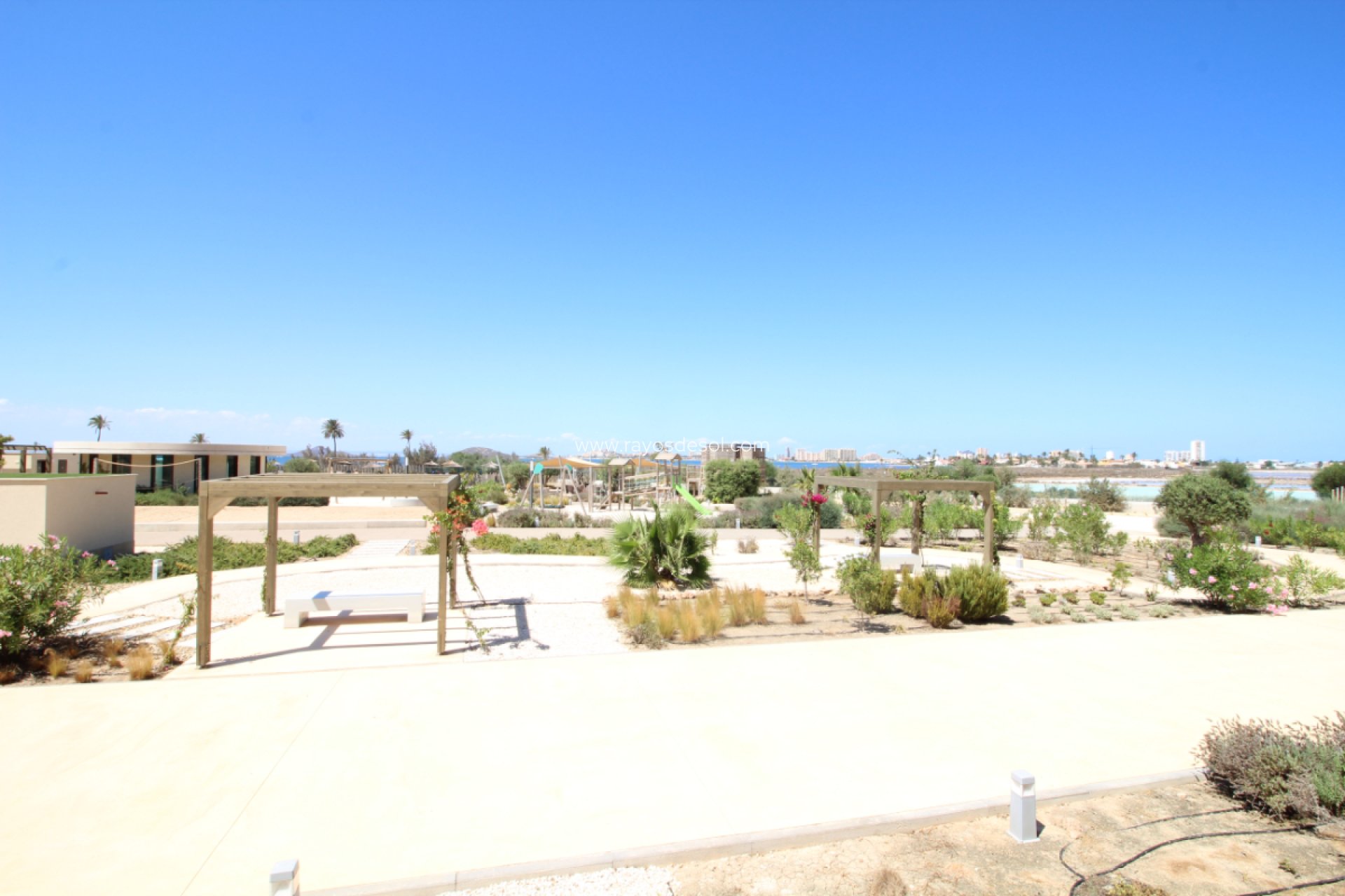 Resale - Apartment - Playa Honda