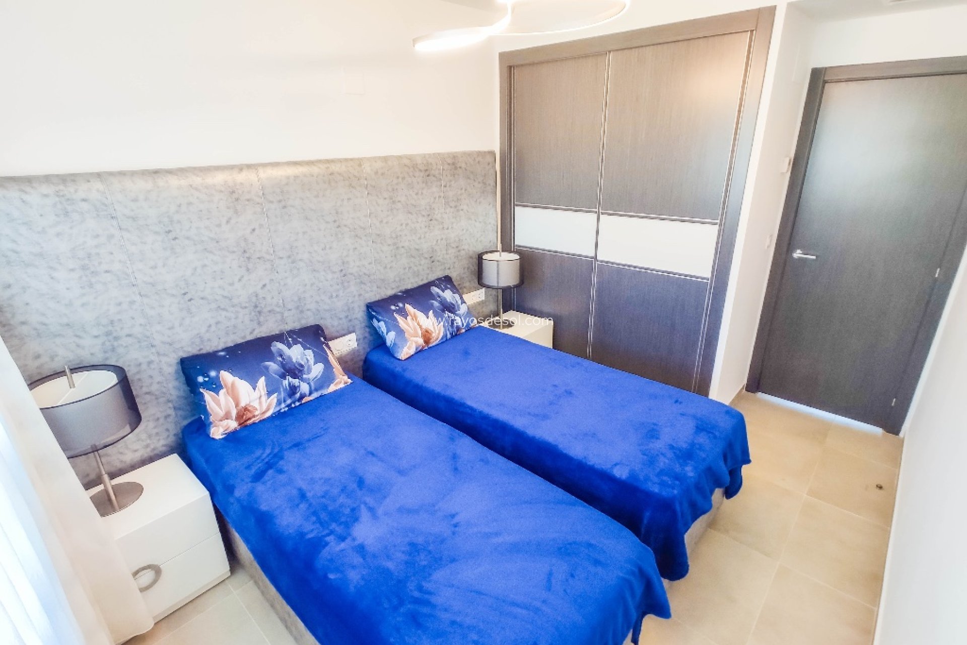 Resale - Apartment - Punta Prima