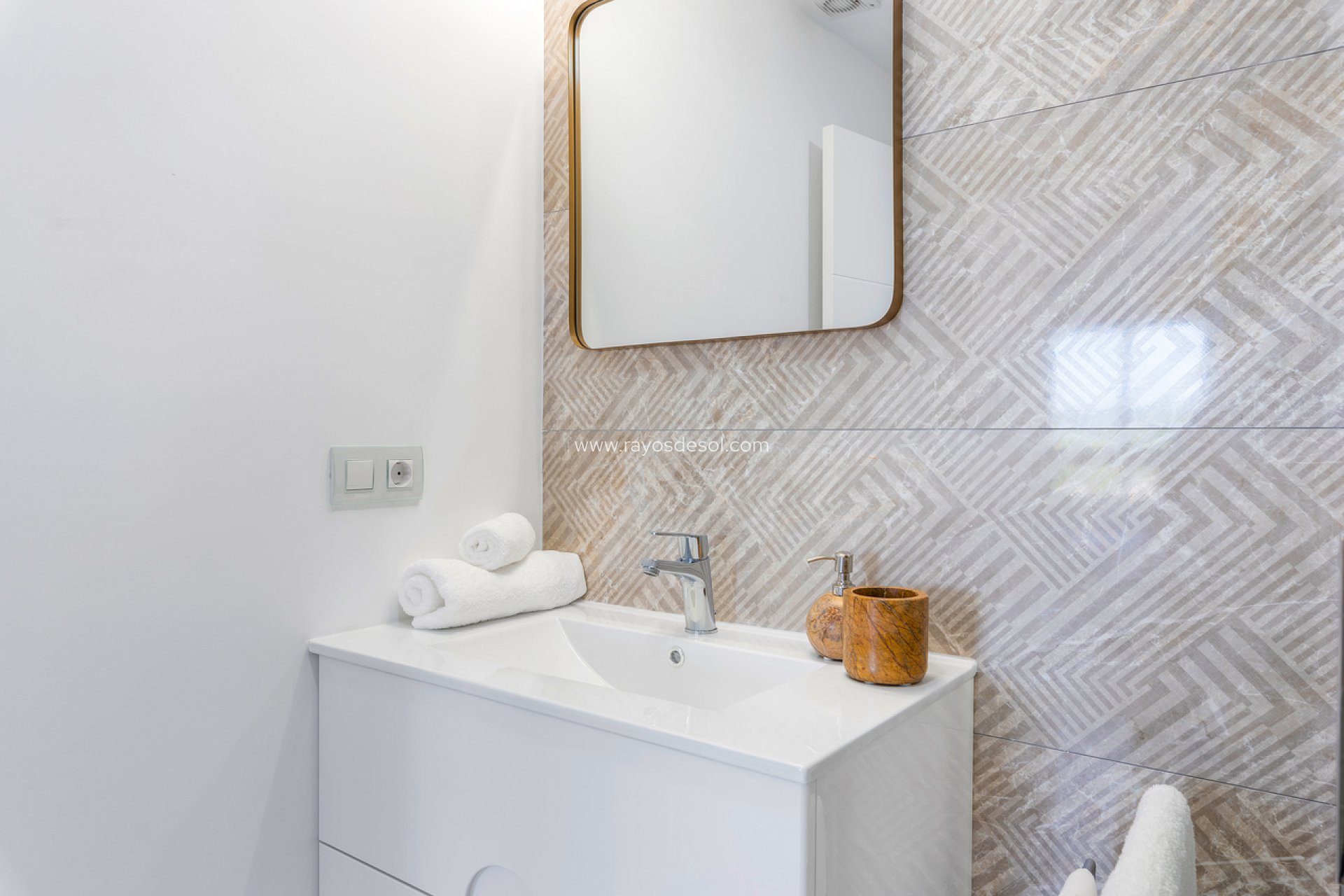 Resale - Apartment - San Miguel de Salinas