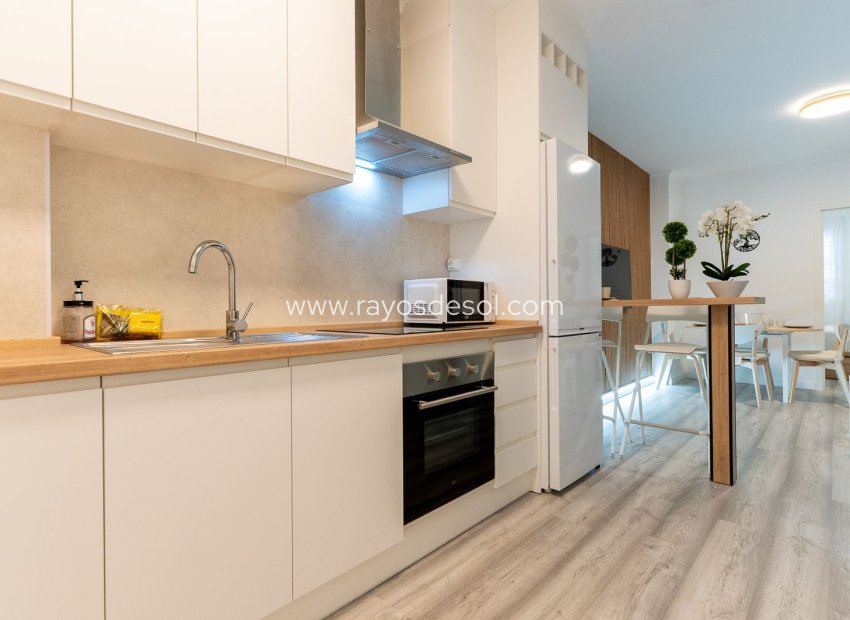 Resale - Apartment - Santa Pola - Gran Alacant