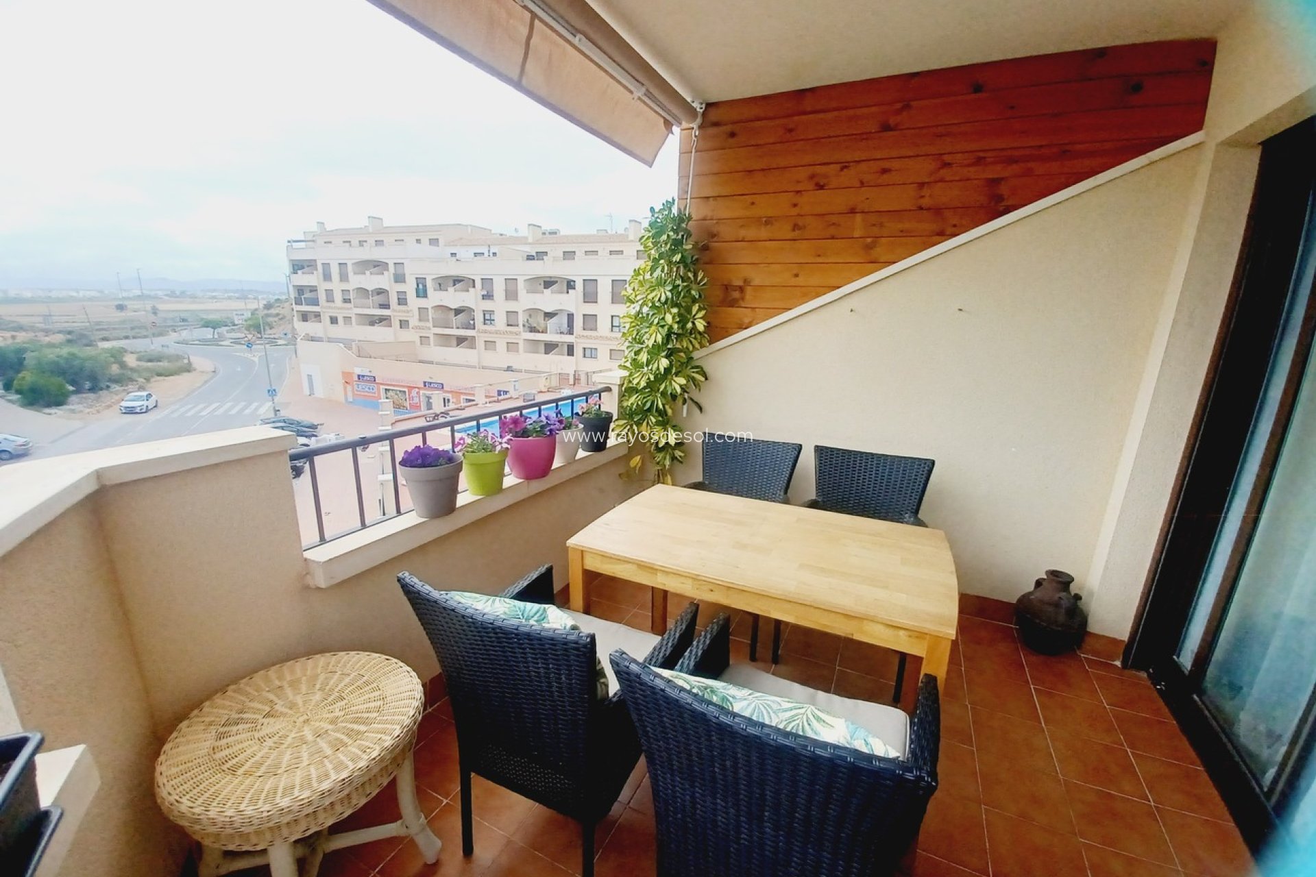 Resale - Apartment - Sucina