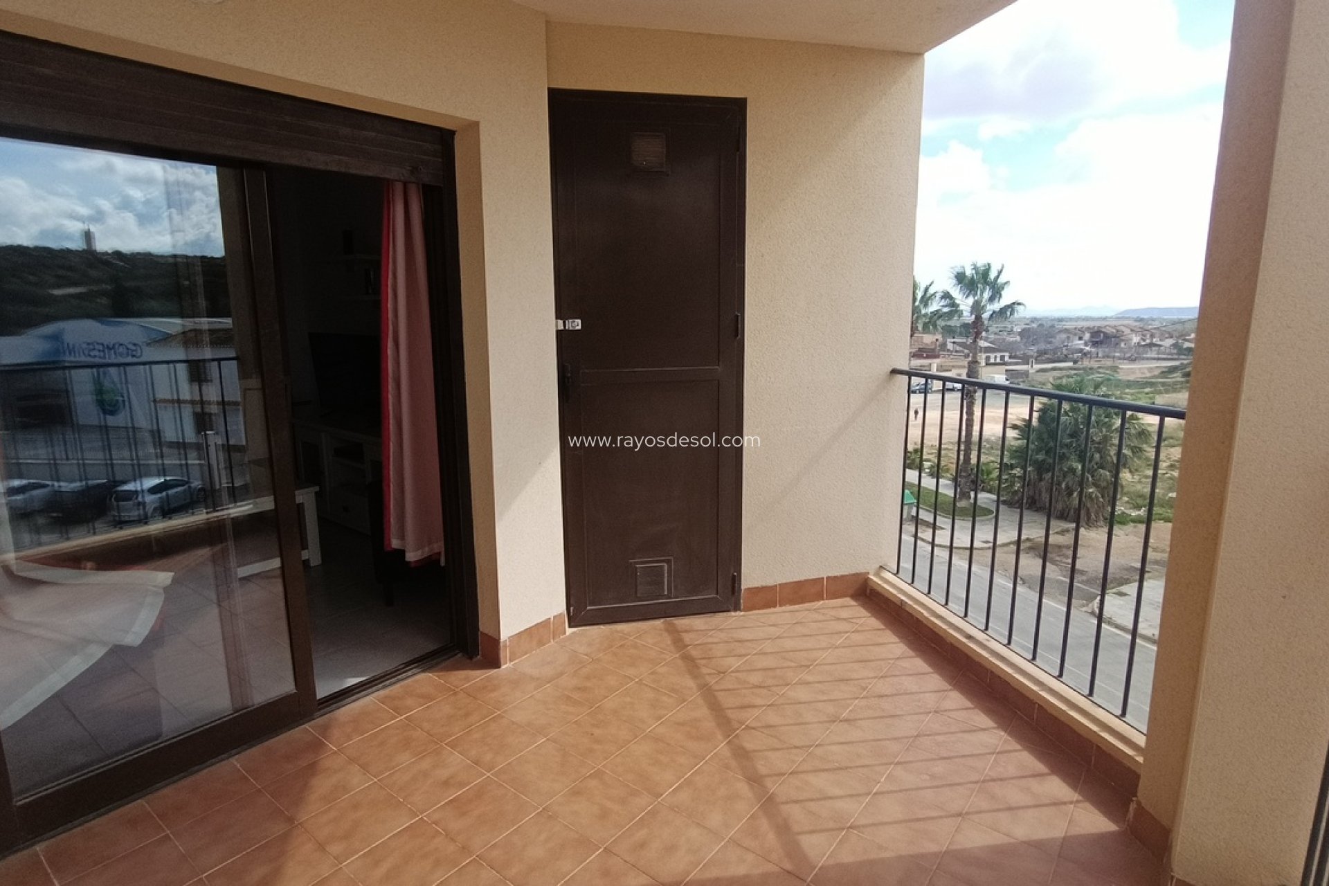 Resale - Apartment - Sucina