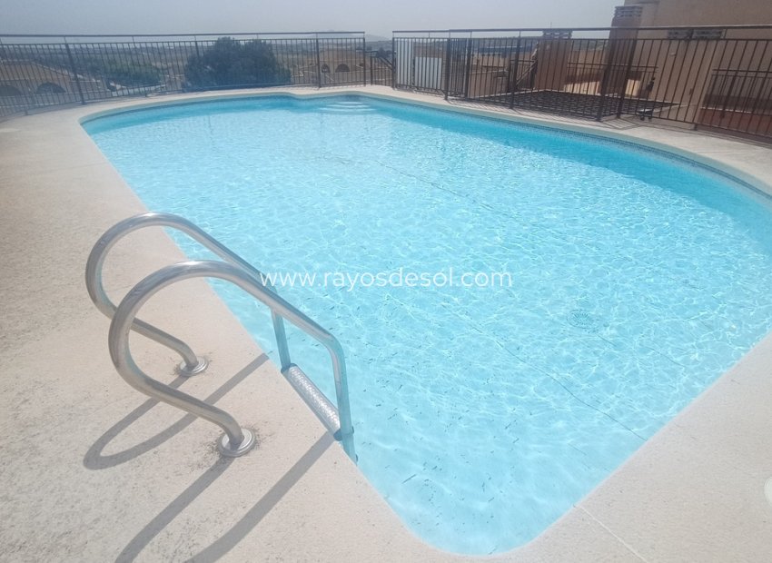 Resale - Apartment - Sucina