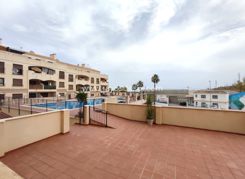 Resale - Apartment - Sucina