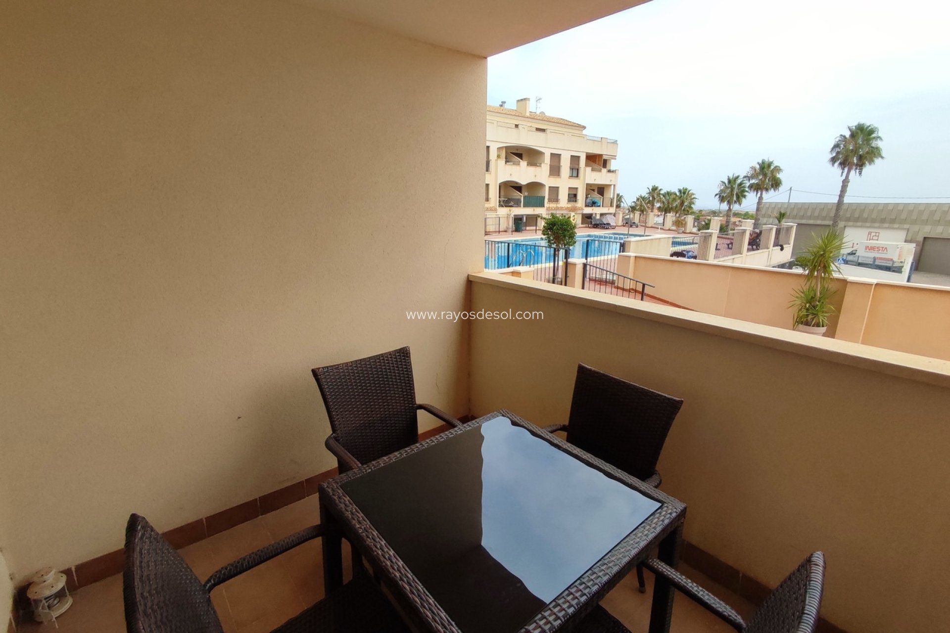 Resale - Apartment - Sucina