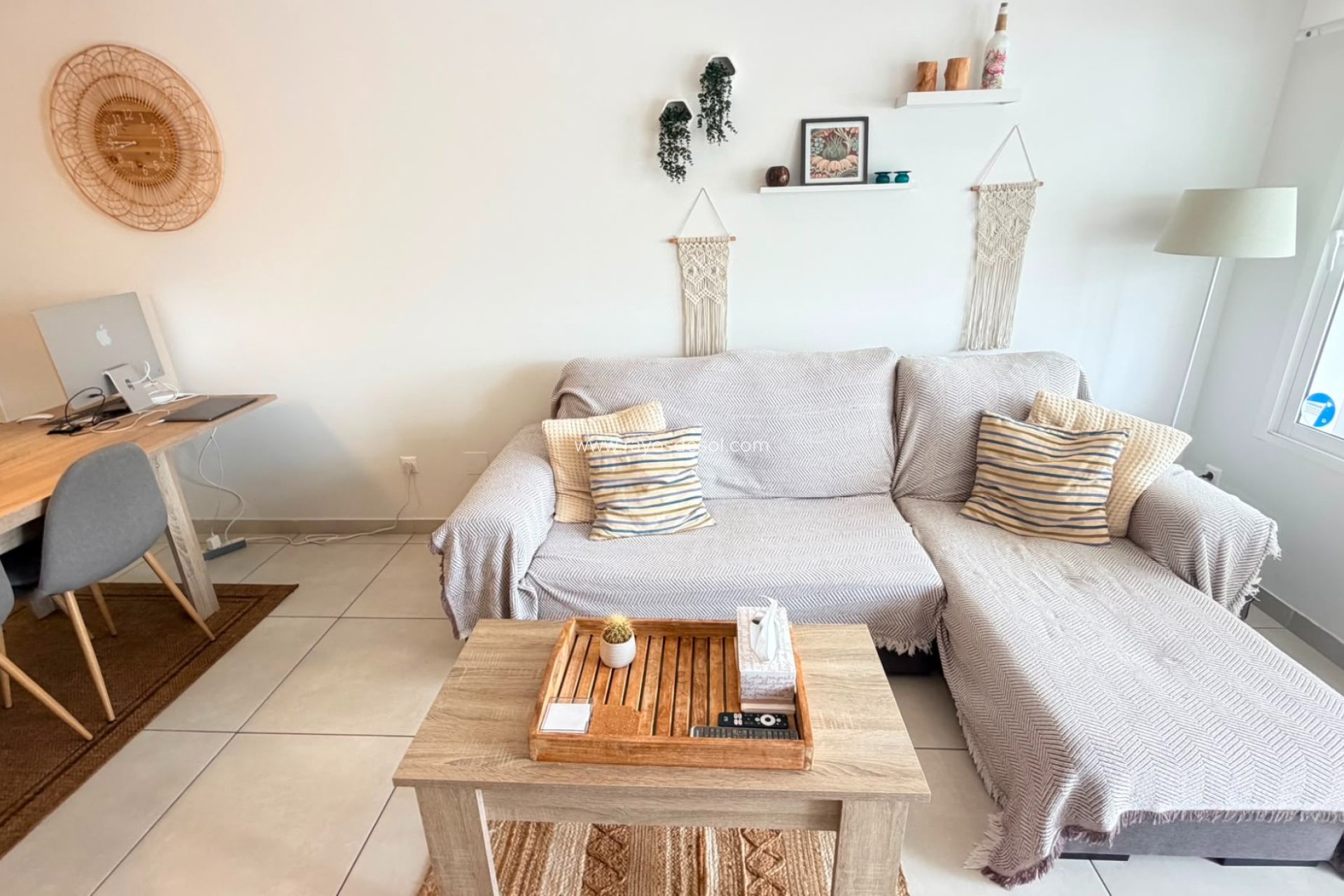 Resale - Apartment - Torrevieja - Aguas Nuevas
