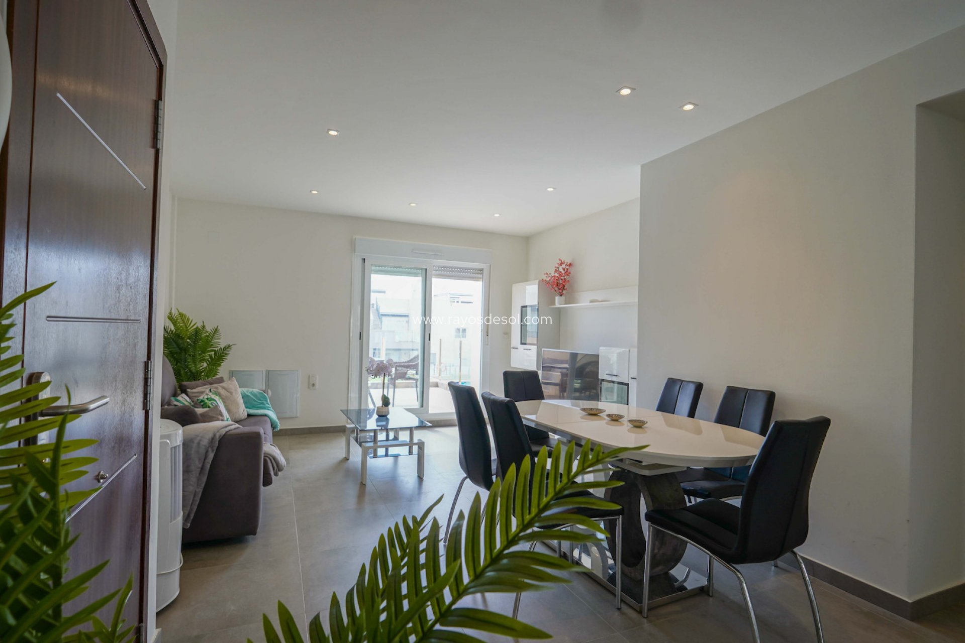 Resale - Apartment - Torrevieja - Aguas Nuevas