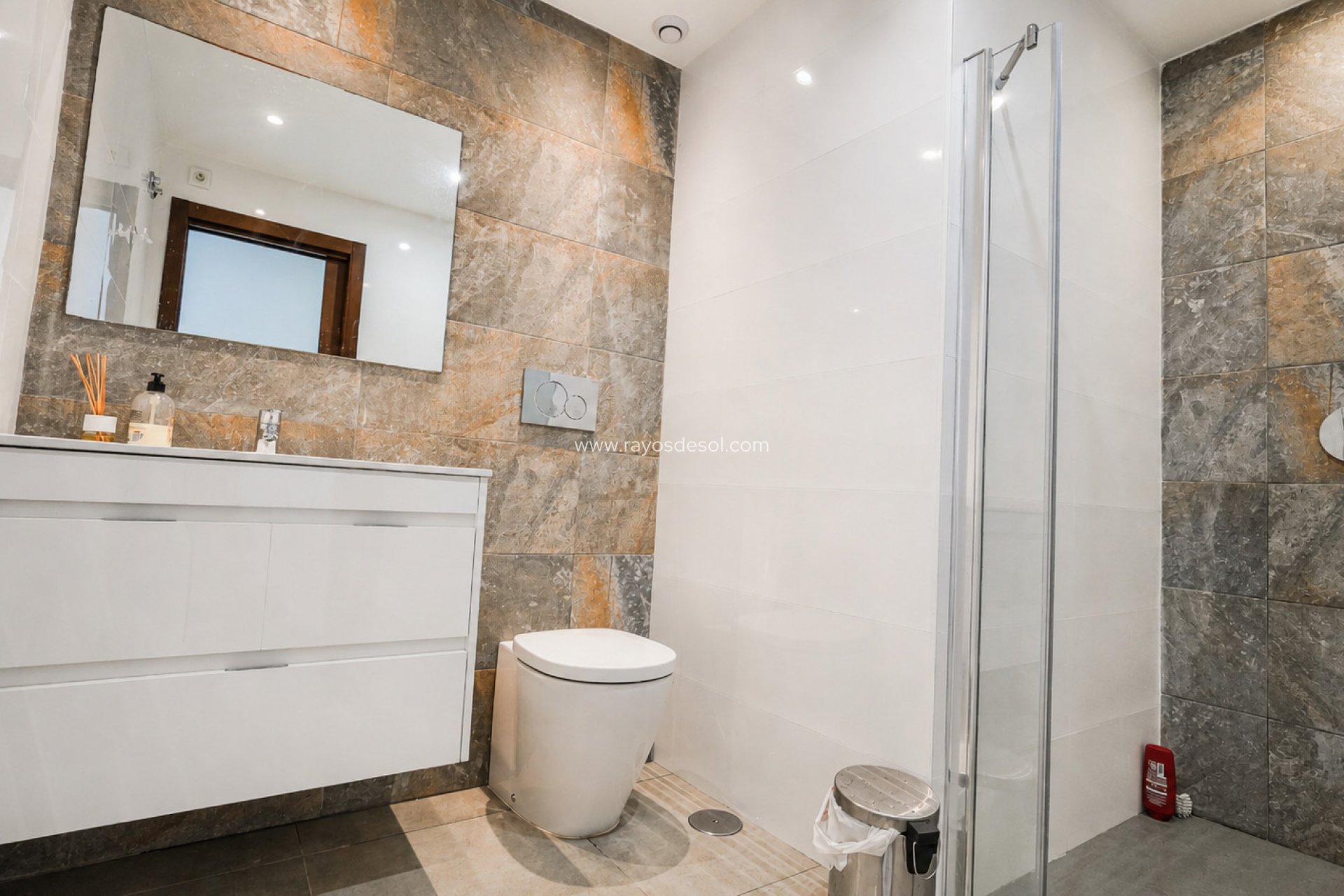 Resale - Apartment - Torrevieja - Aguas Nuevas
