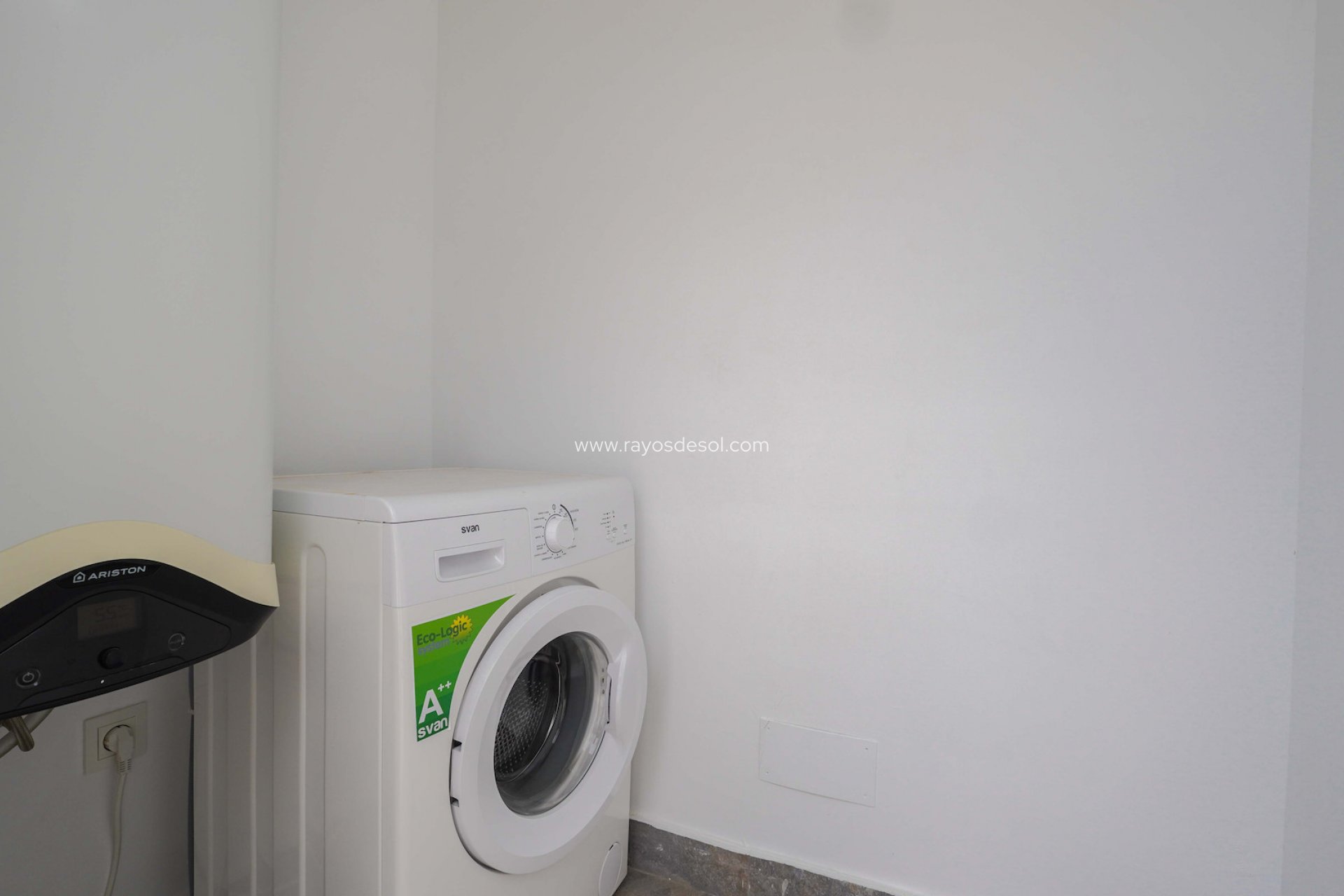 Resale - Apartment - Torrevieja - Aguas Nuevas