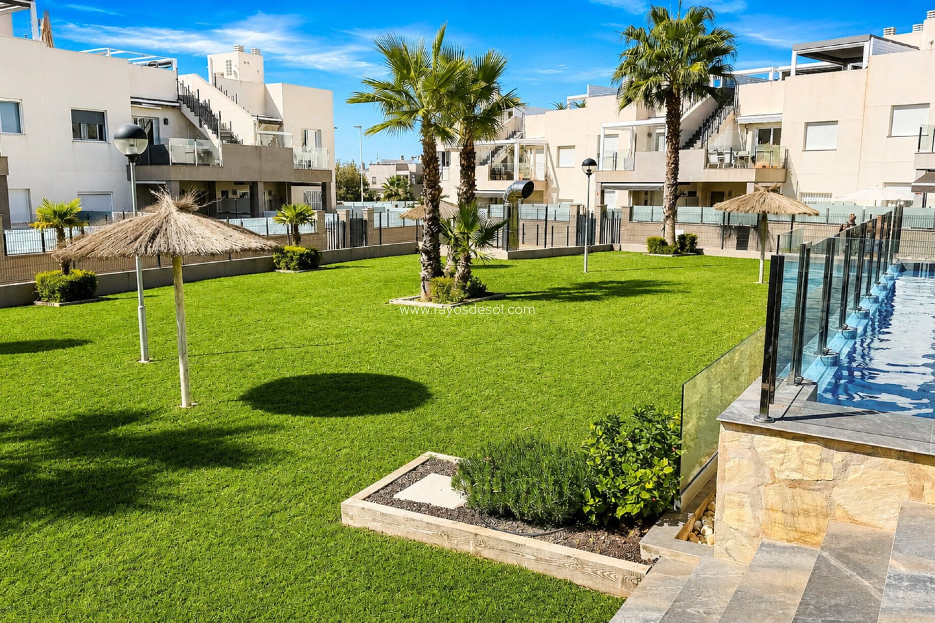 Resale - Apartment - Torrevieja - Aguas Nuevas