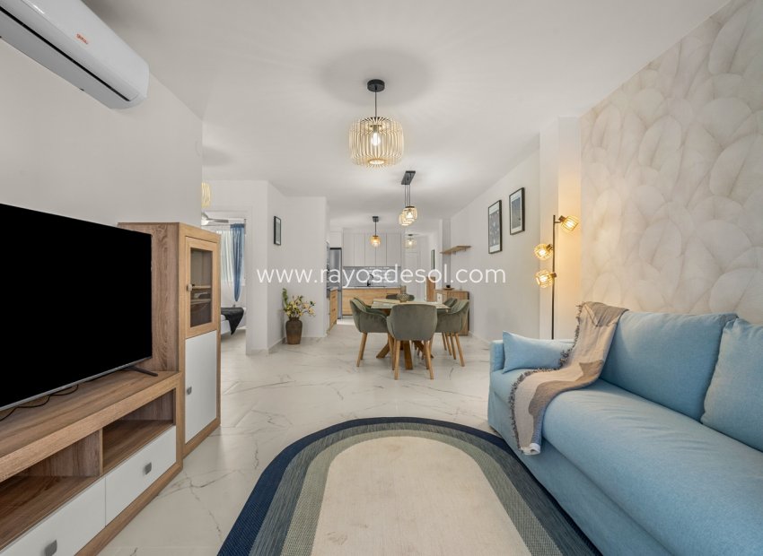 Resale - Apartment - Torrevieja - Playa de El Cura