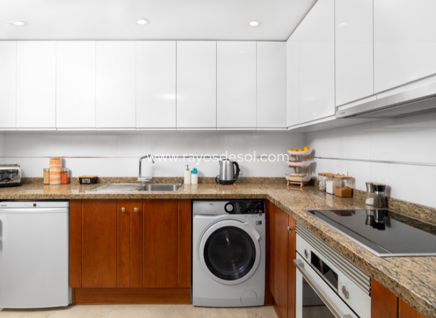 Resale - Apartment - Torrevieja - Punta Prima