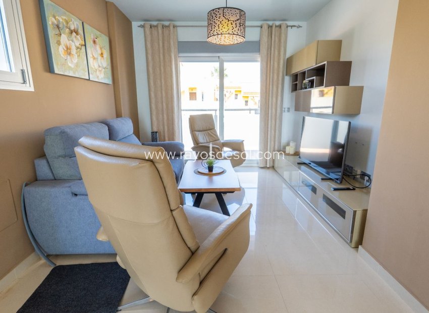 Resale - Apartment - Torrevieja - Punta Prima