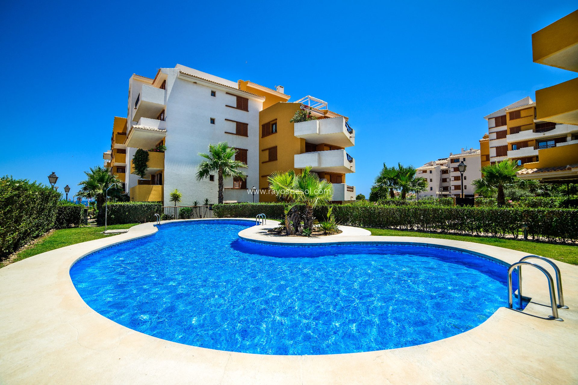 Resale - Apartment - Torrevieja - Punta Prima