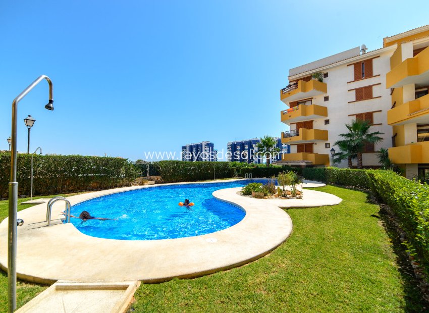 Resale - Apartment - Torrevieja - Punta Prima