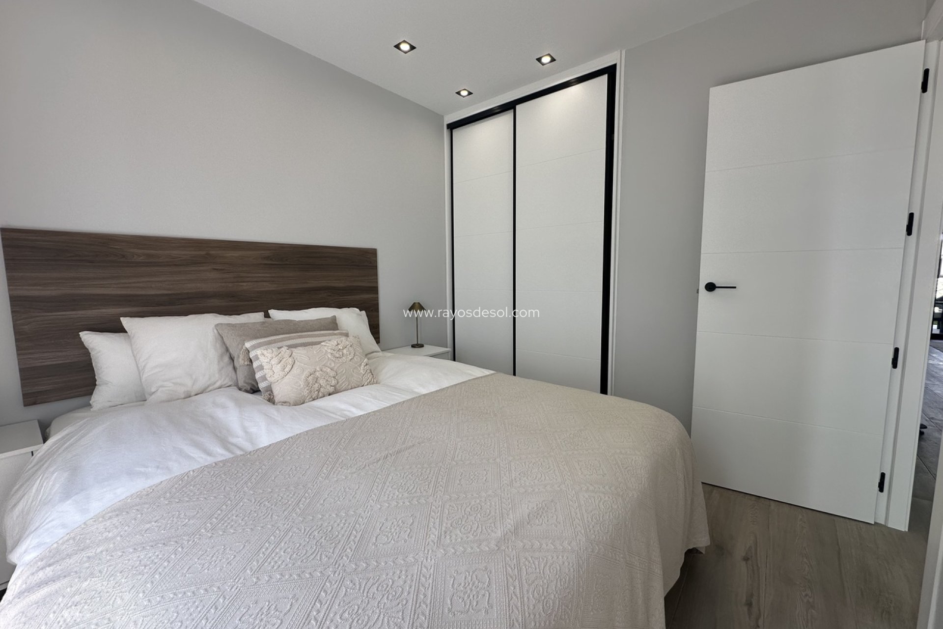 Resale - Apartment - Torrevieja - Punta Prima