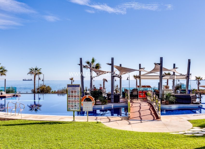 Resale - Apartment - Torrevieja - Punta Prima