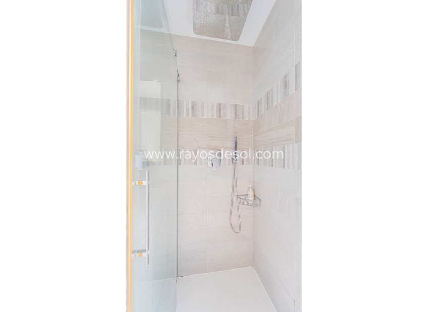 Resale - Apartment - Torrevieja - Punta Prima