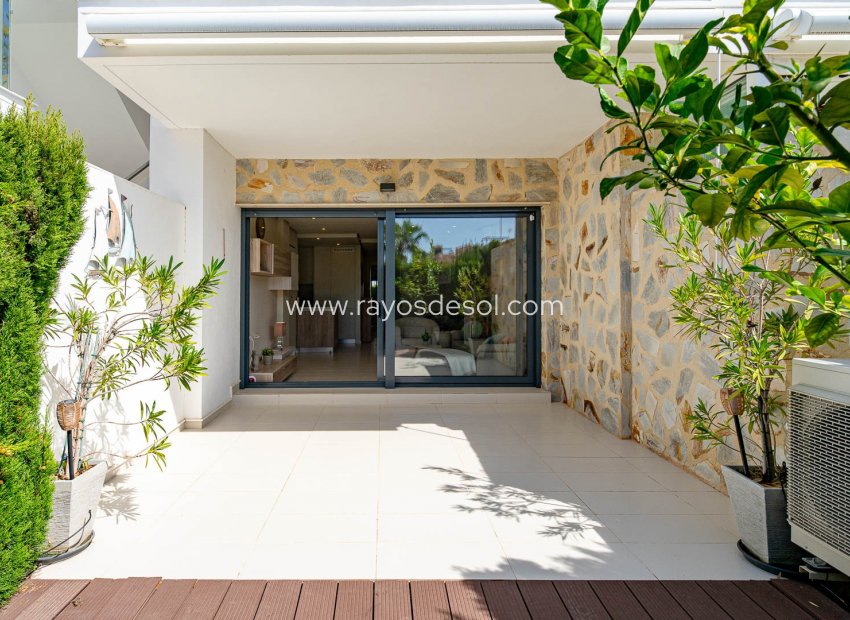 Resale - Apartment - Torrevieja - Punta Prima