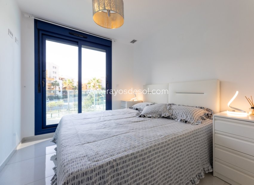 Resale - Apartment - Torrevieja - Sea Senses