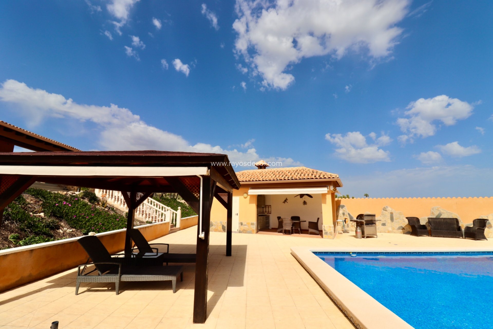 Resale - Country House - Finca - Albatera