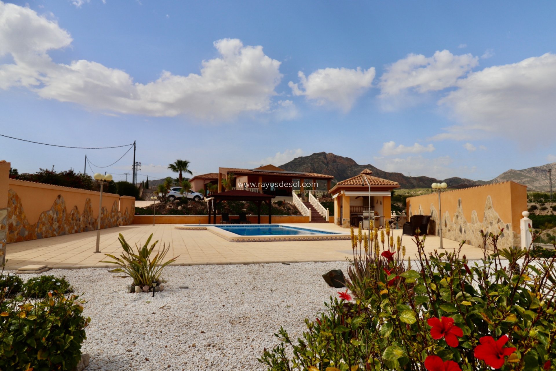 Resale - Country House - Finca - Albatera