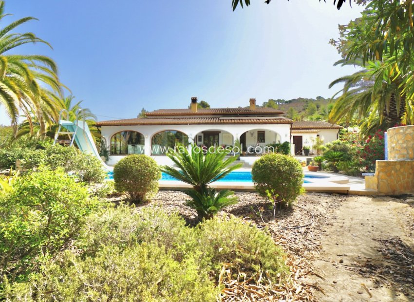 Resale - Country House - Finca - Benissa - Partida Llenes