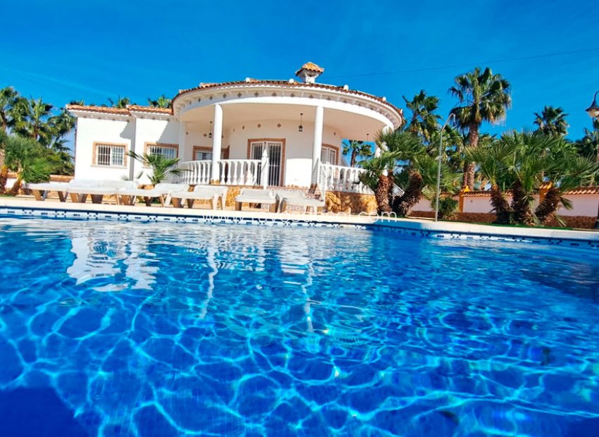 Resale - Country House - Finca - Catral