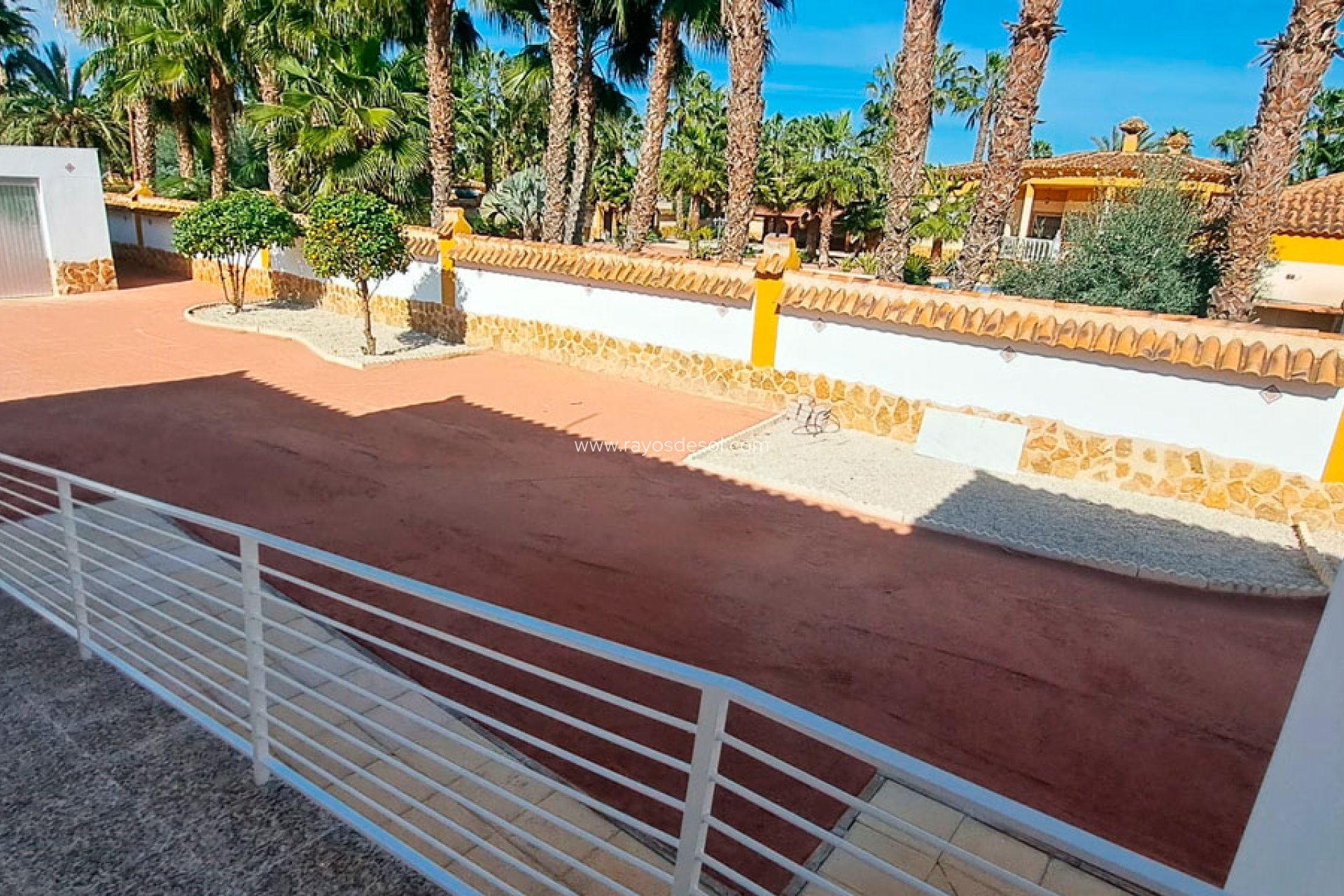 Resale - Country House - Finca - Catral