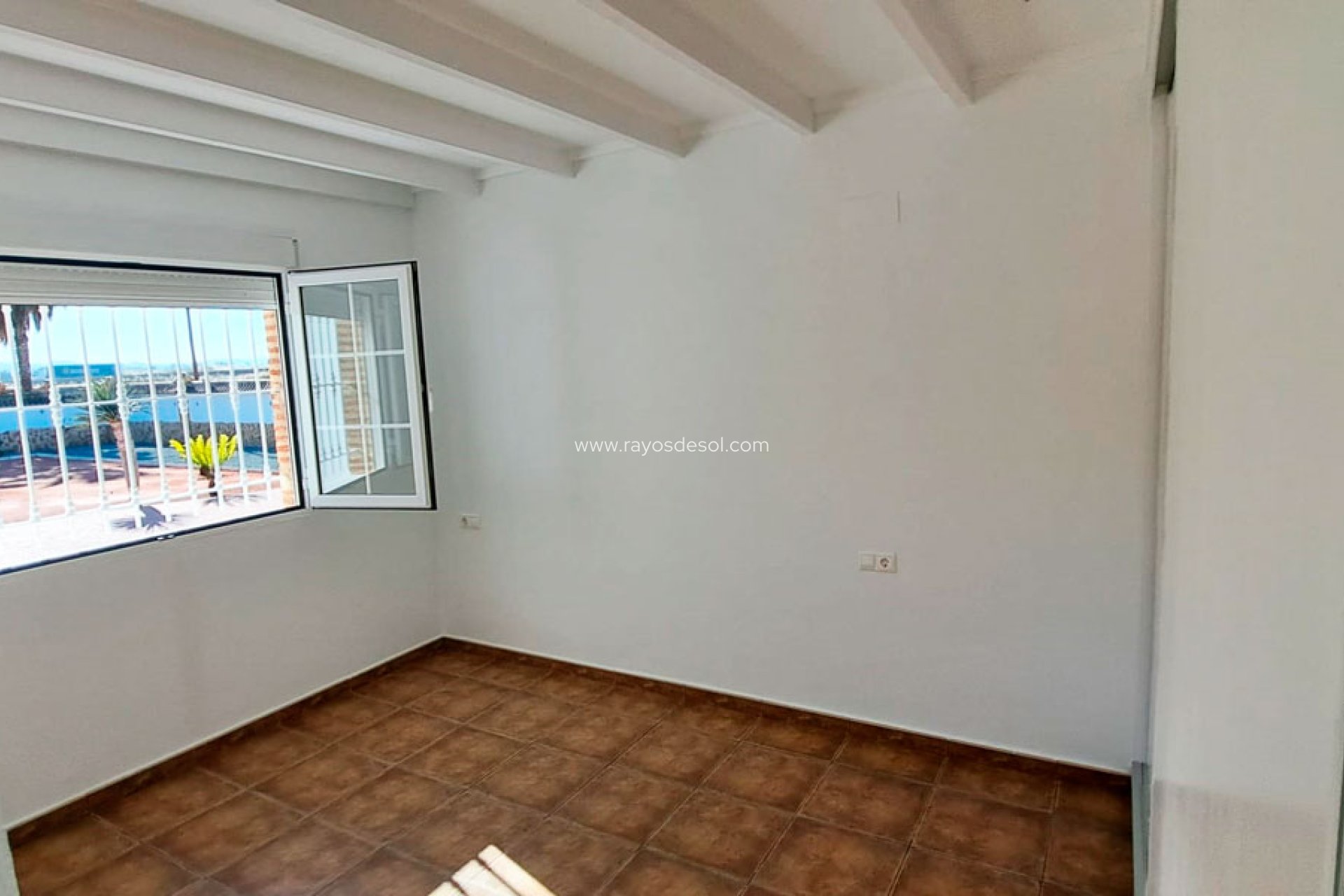 Resale - Country House - Finca - Catral