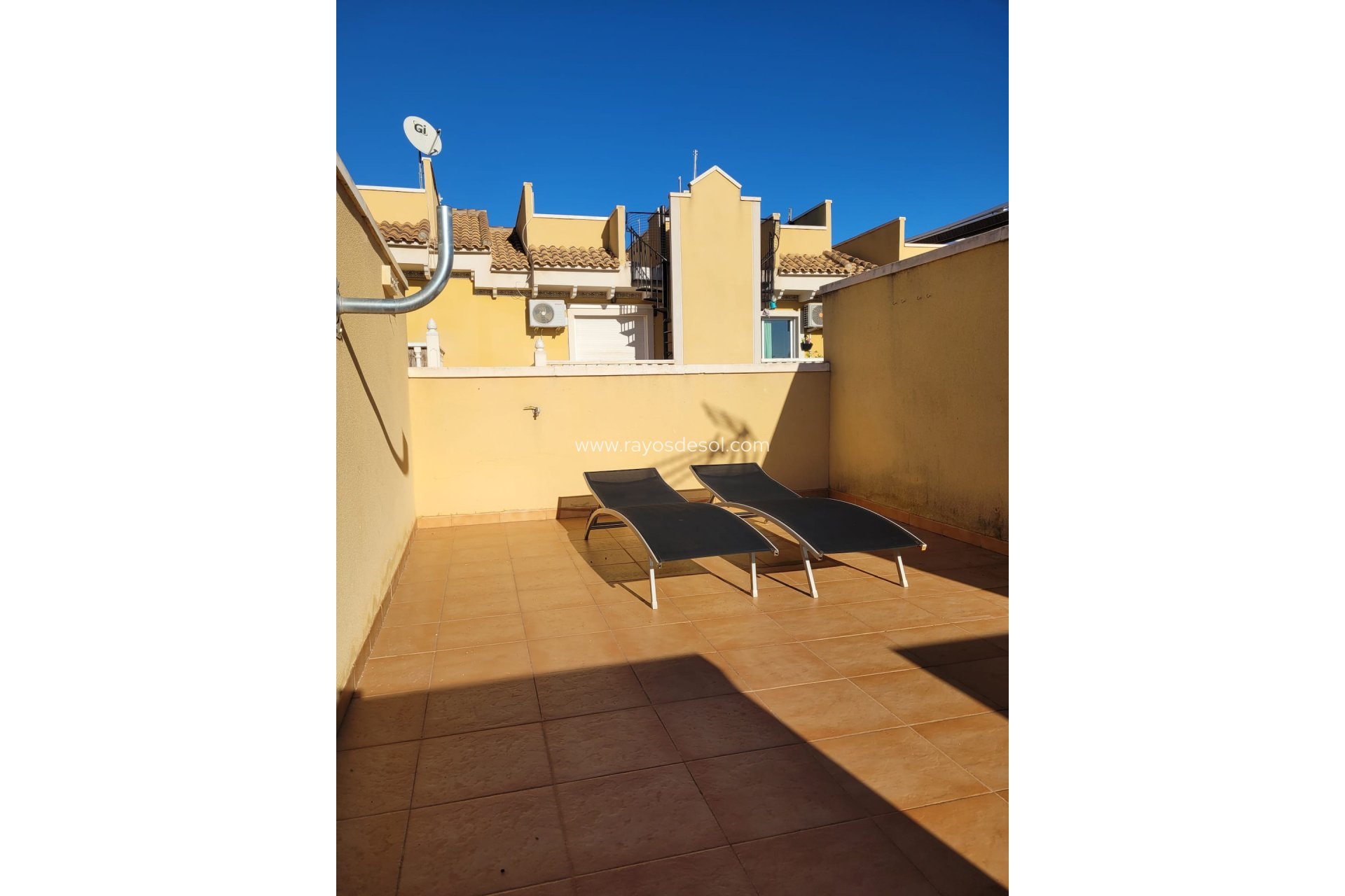 Resale - House - Algorfa