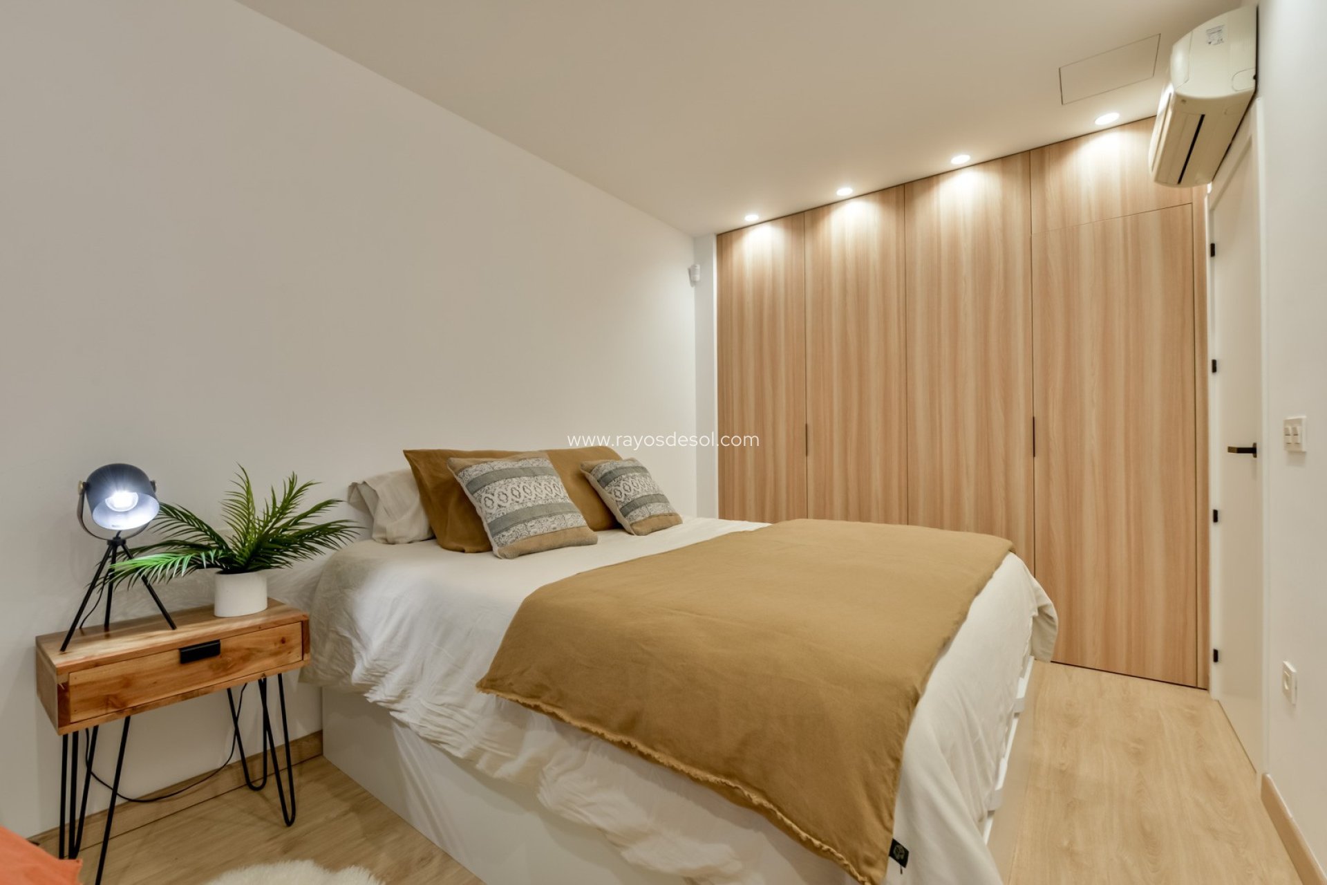 Resale - House - Altea