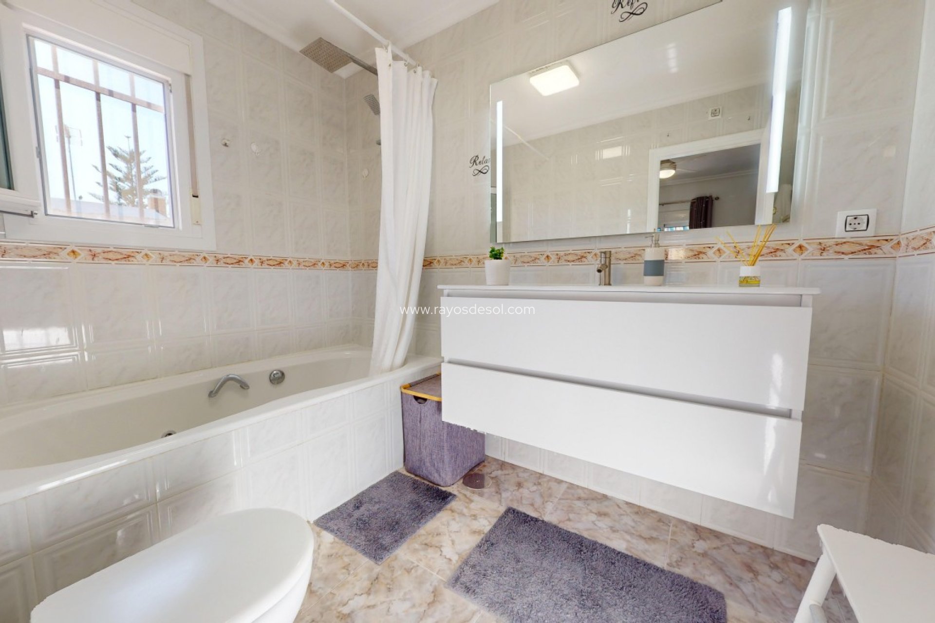 Resale - House - Los Alcazares