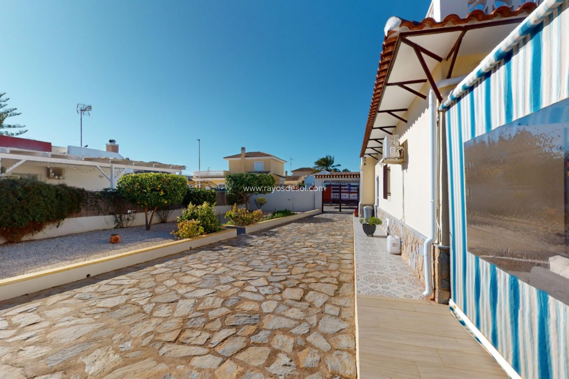 Resale - House - Los Alcazares