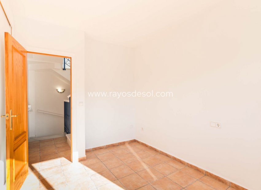 Resale - House - Los Alcazares