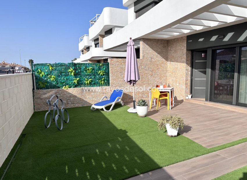 Resale - House - Los Montesinos - La Herada