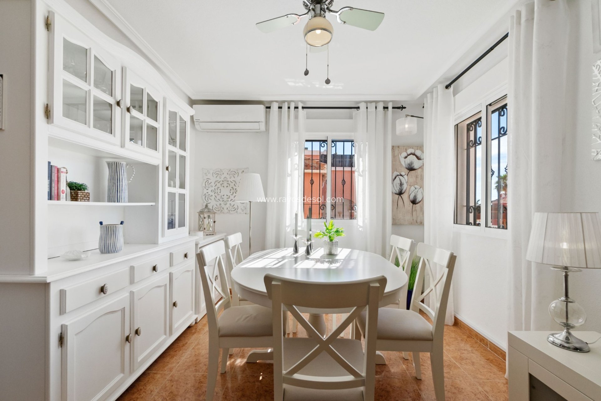 Resale - House - Los Montesinos - La Herrada