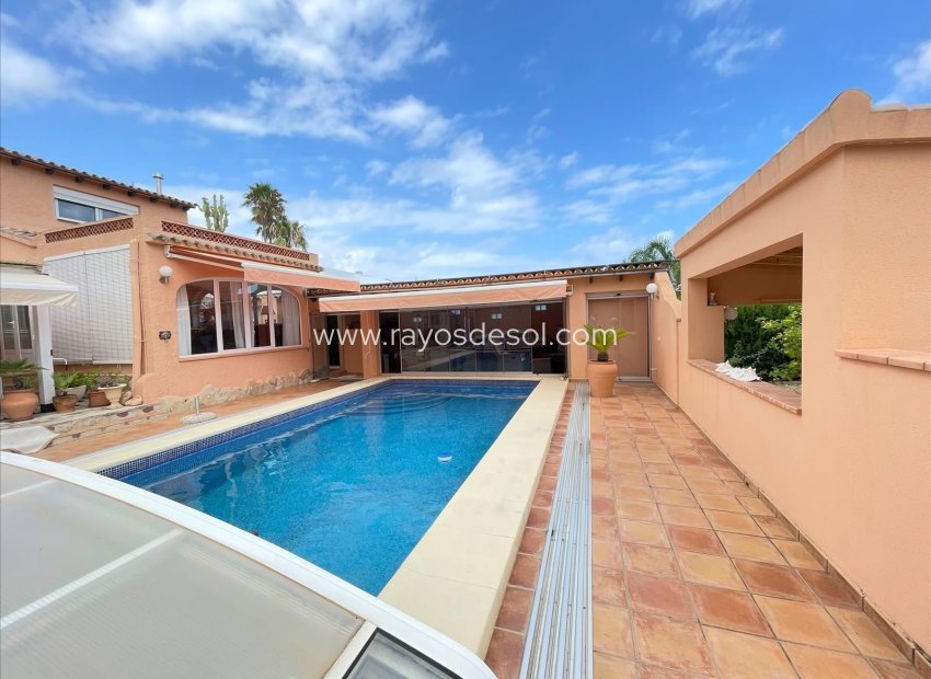 Resale - House - Moraira