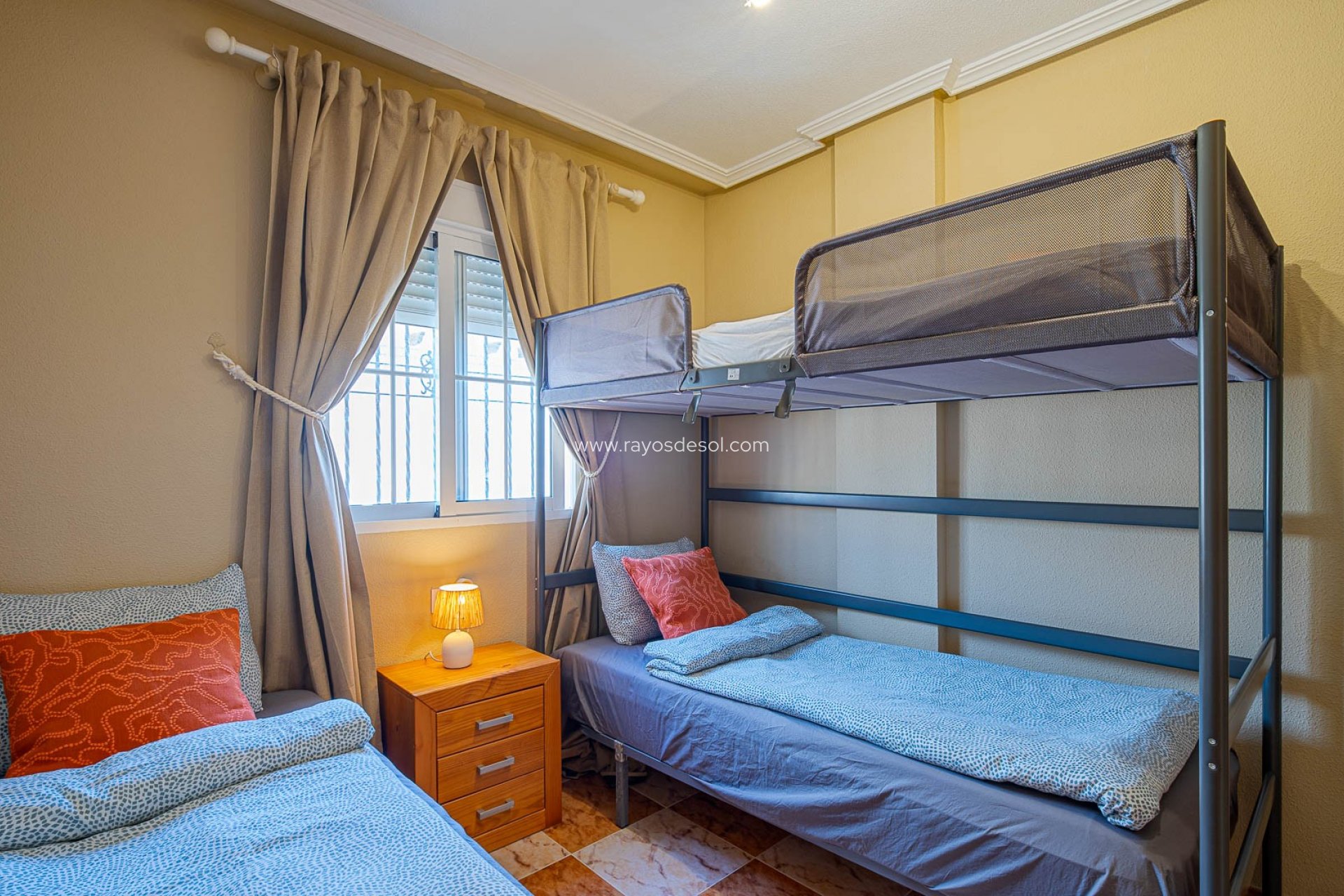 Resale - House - Orihuela Costa - Cabo roig - La Zenia
