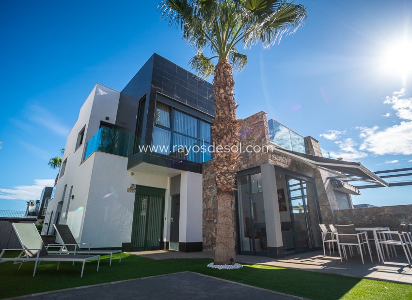 Resale - House - Orihuela Costa - Cabo Roig