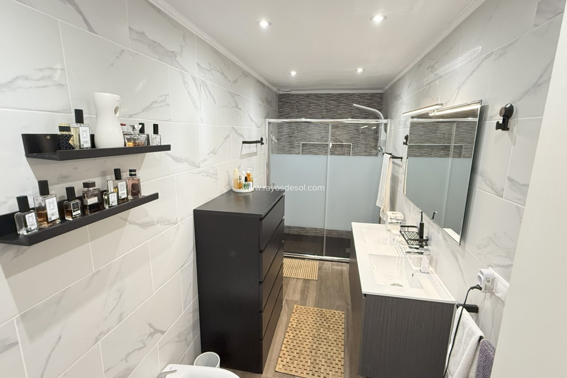 Resale - House - Orihuela Costa - La Zenia