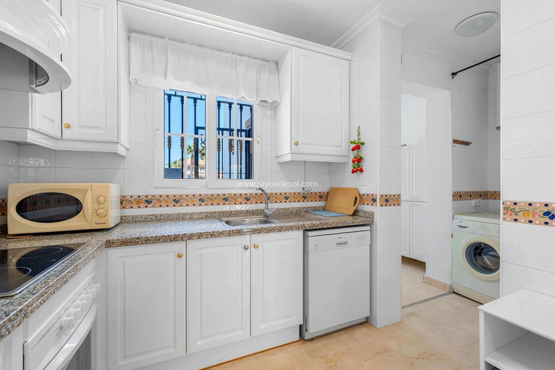 Resale - House - Orihuela Costa - Los Dolses