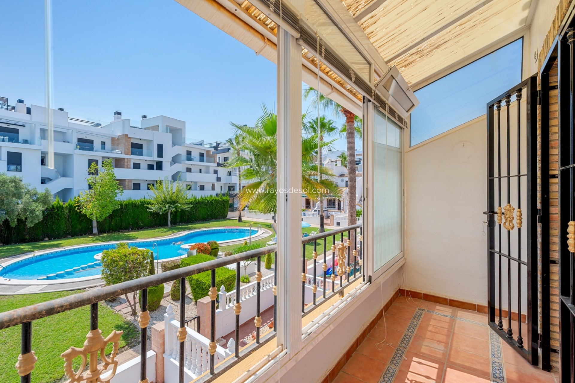 Resale - House - Orihuela Costa - Los Dolses