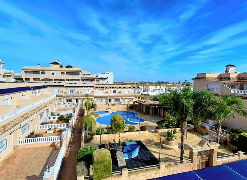 Resale - House - Orihuela Costa - Los Dolses