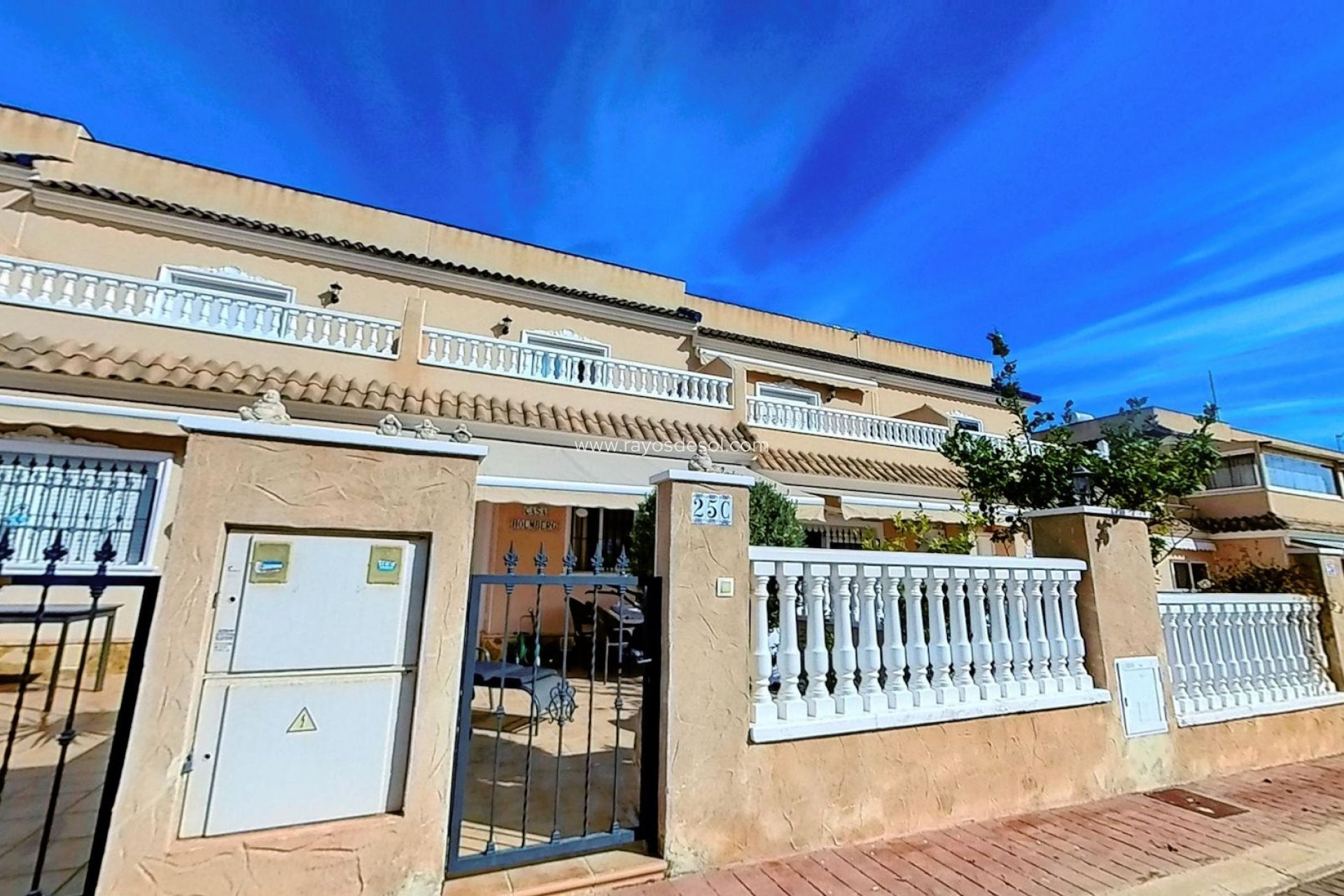 Resale - House - Orihuela Costa - Los Dolses